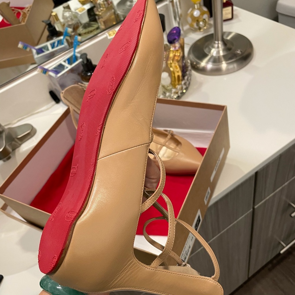 Toerless muse flat Christian Louboutin - Picture 9 of 9